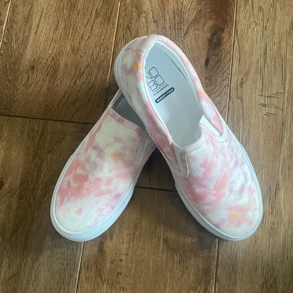 Tie Dye Shoes - Picture 3 of 3